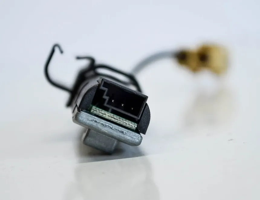 VOLKSWAGEN Golf Plus 1 generation (2004-2009) Bootlid Antenna Amplifier 5M0035577G 3135442