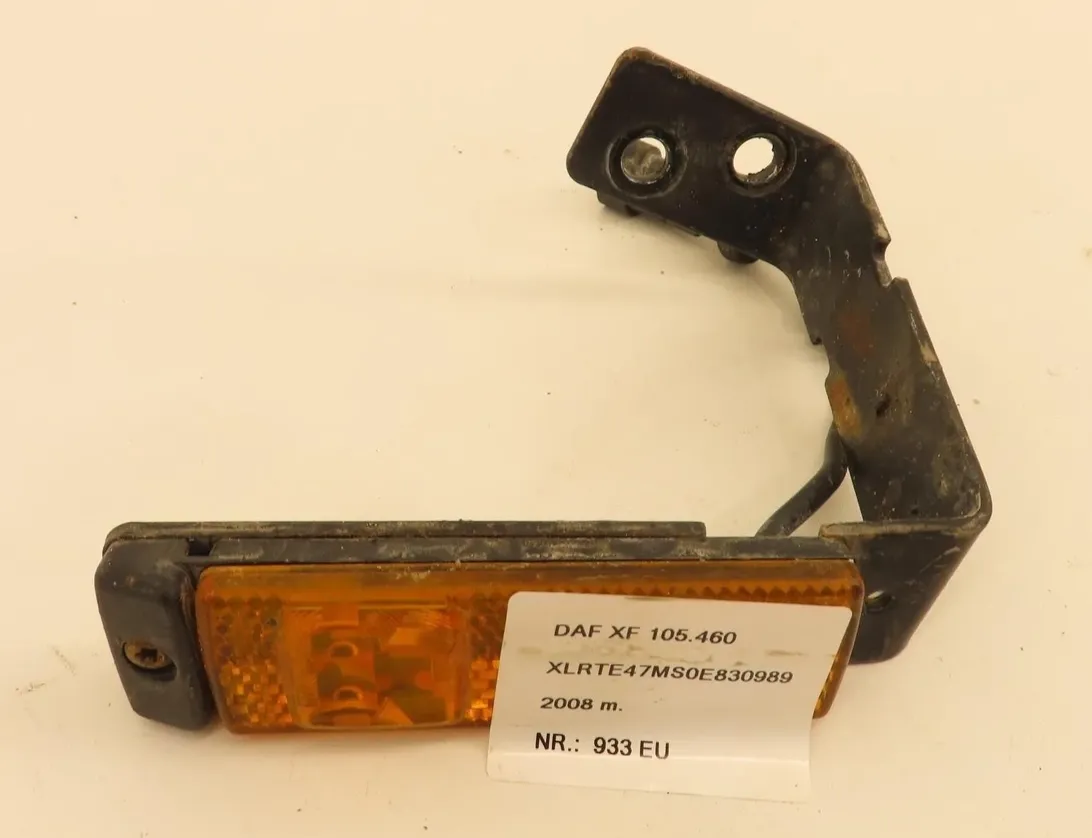 DAF XF (2012-present) Marker lamp 29026365