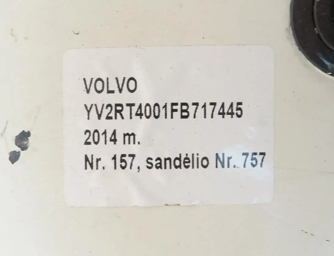 VOLVO FH II (2012-present) Osłona przedniego lewego reflektora 82884080 29857975