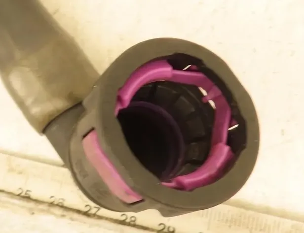 VOLVO FH II (2012-present) Rura paliwowa 21949994 29978330