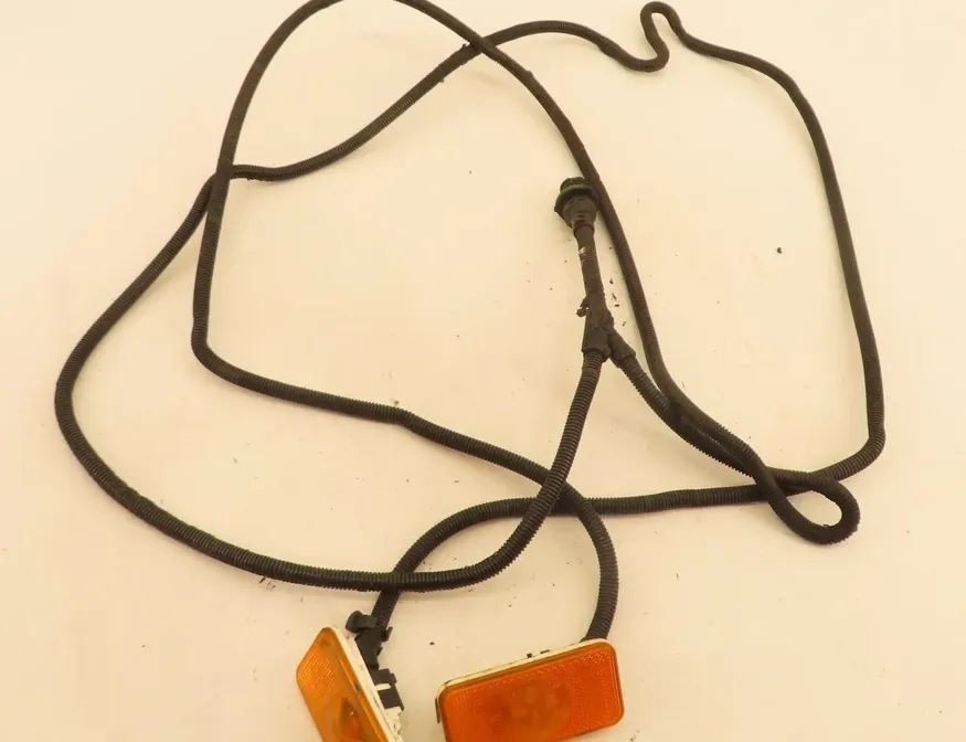 VOLVO XF (2012-present) Lampa znacznikowa 30564251