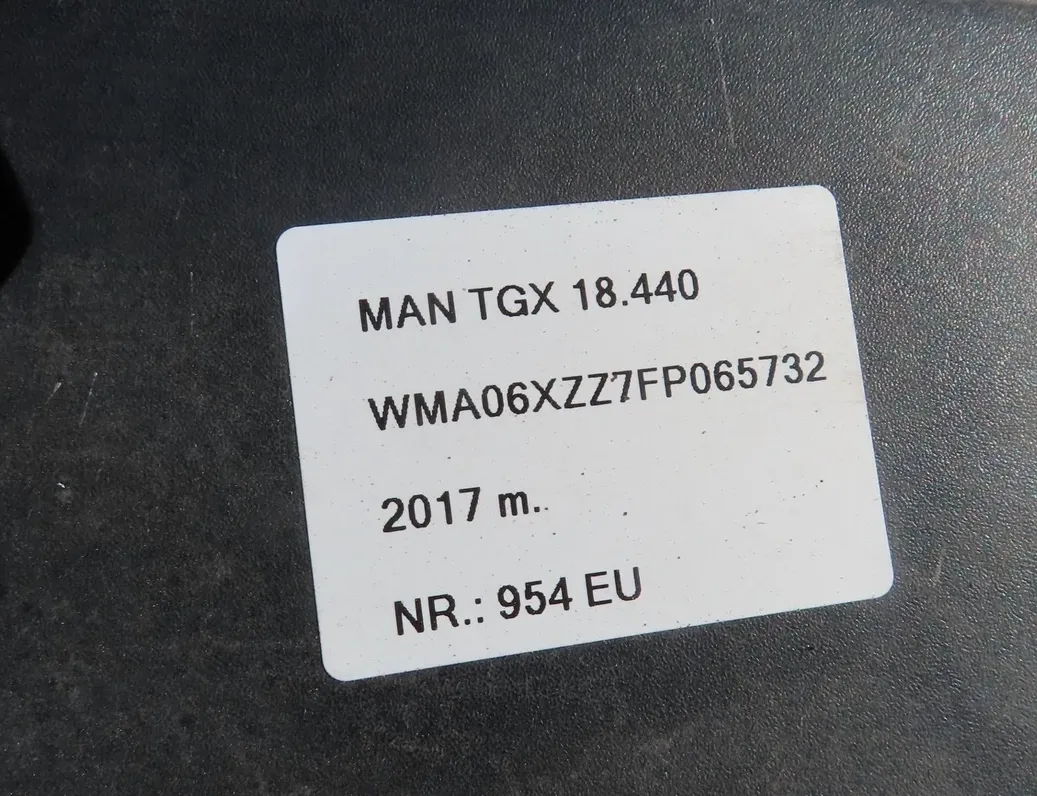 MAN TGX (2007-present) Wykończenie kabiny 81.08201-5939 30665671