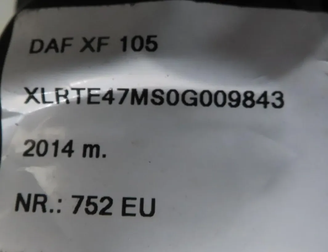 DAF XF (2012-present) Przednie lewe siedzenie 30913194