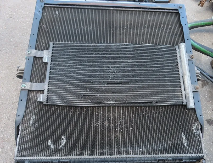 MAN TGX (2007-present) Chłodnica klimatyzacji 81.06100-6875 33505807