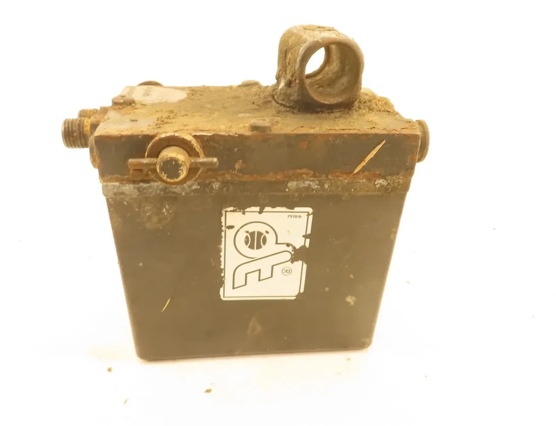 DAF XF (2012-present) Pompa podnoszenia kabiny 33726766