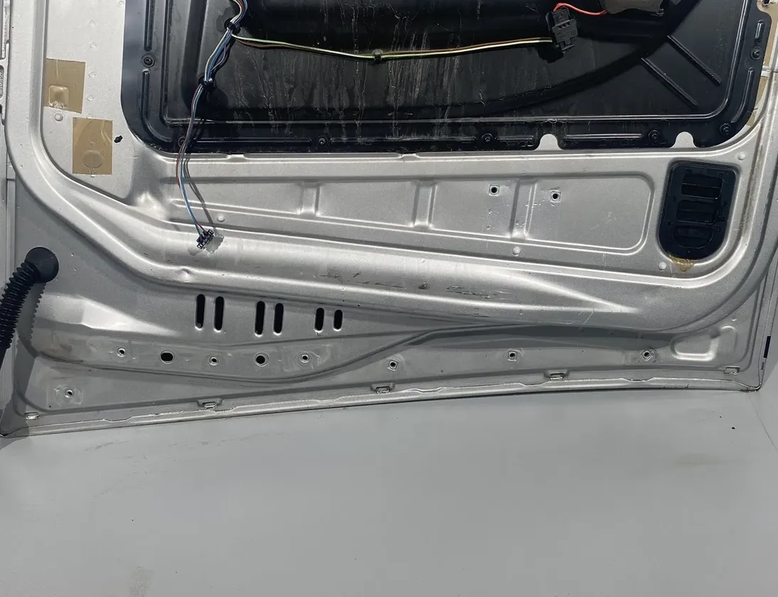 VOLVO FH 16 II (2009-present) Przednie prawe drzwi 25943744