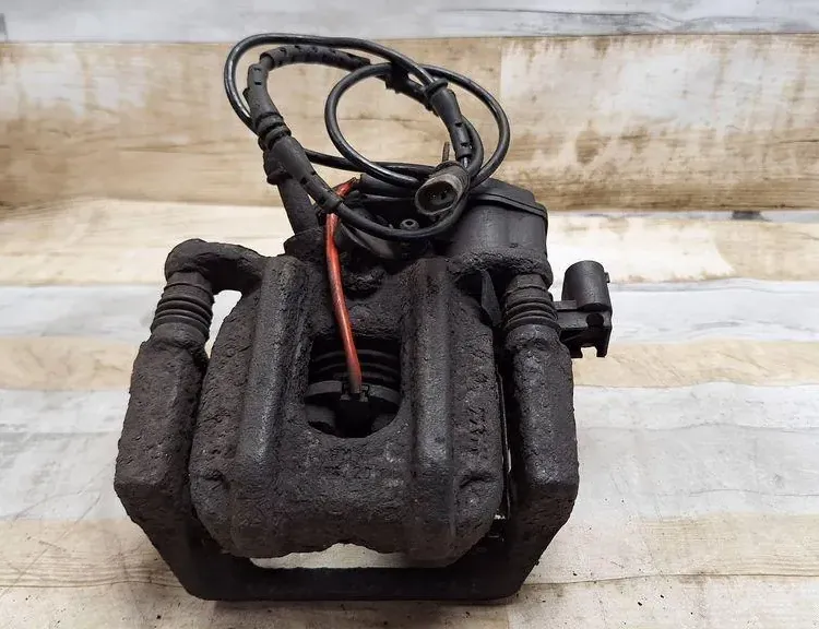 BMW 5 Series F10/F11 (2009-2017) Rear Right Brake Caliper 32345699 33998614