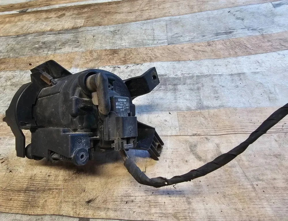 AUDI A4 B7/8E (2004-2008) Front Right Fog Light 8E0941700E,8E0941700C,89203961,36147276,8T0941700 33983986