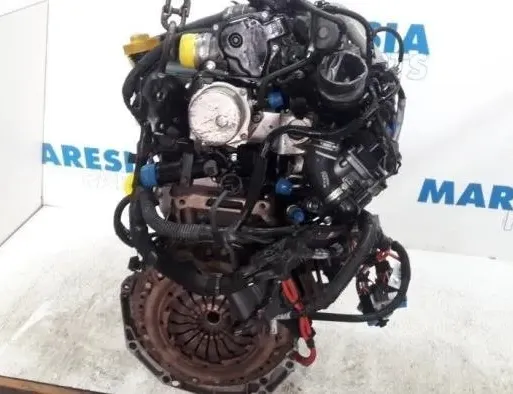 RENAULT Clio 4 generation (2012-2020) Silnik 8201662544,8201535506,8201704068,8201535502 27921239