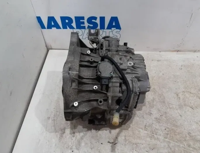 RENAULT Clio 4 generation (2012-2020) Gearbox 320101447R,8201725399,320102319R 27925201