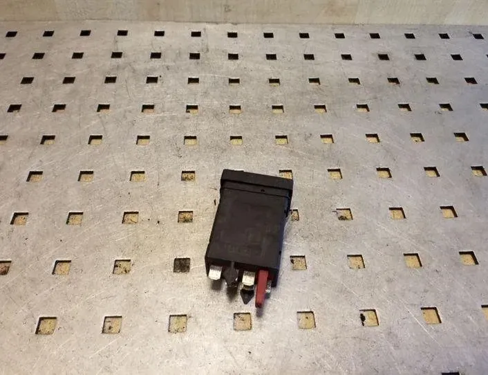 VOLKSWAGEN Passat B5 (1996-2005) Przełącznik ogrzewania siedzenia 3B0963563D 26093053