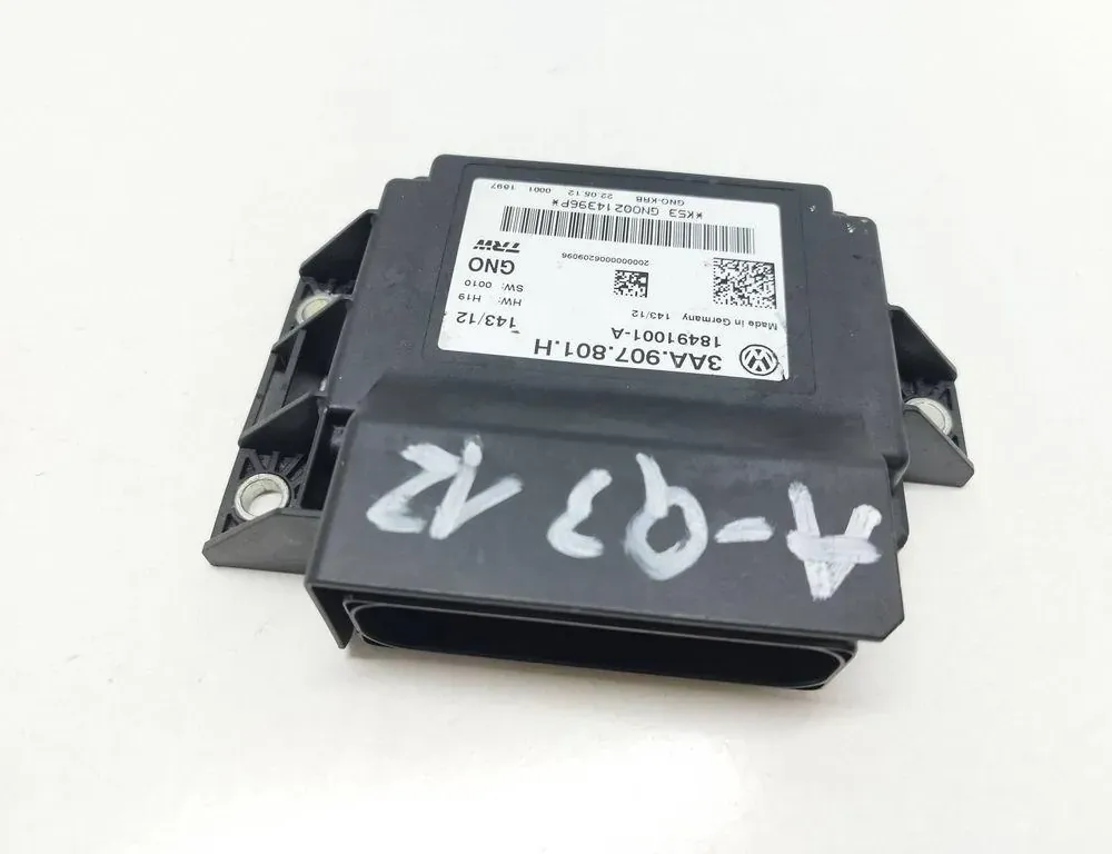 AUDI Q3 8U (2011-2020) Jednostka sterująca hamulca ręcznego 3AA907801H 35101611