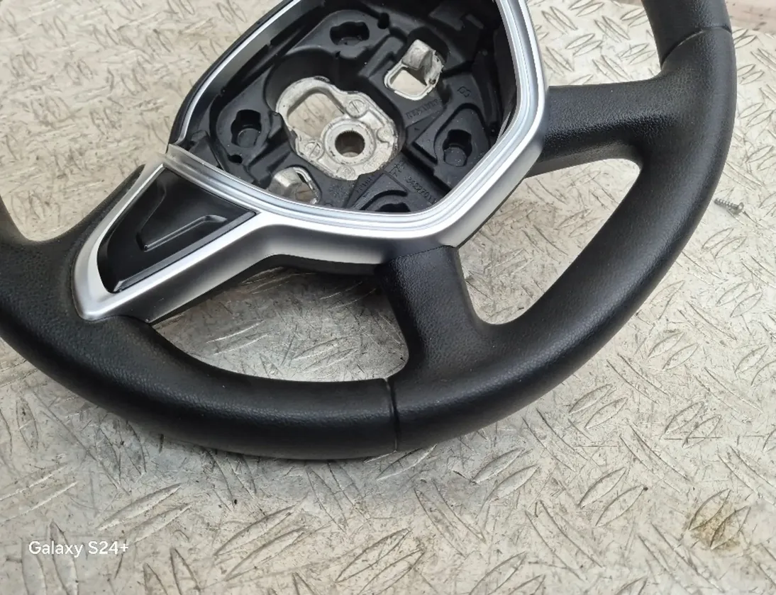 DACIA Sandero 2 generation (2013-2020) Steering Wheel 34227003B,484001085R 28467165