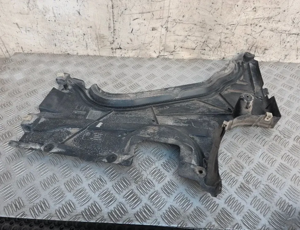 BMW 7 Series G11/G12 (2015-2023) Osłona podwozia, lewa strona 7340181,51757340181 32756607