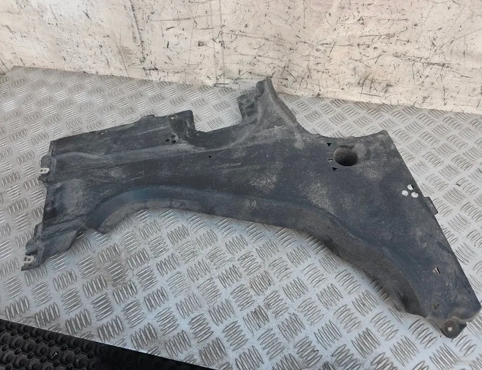 BMW 7 Series G11/G12 (2015-2023) Osłona podwozia, lewa strona 7340181,51757340181 32756607