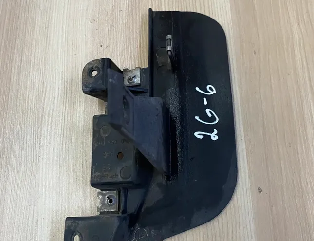 AUDI Q7 4L (2005-2015) Rear Right Mudguard 4L0854816 35048585