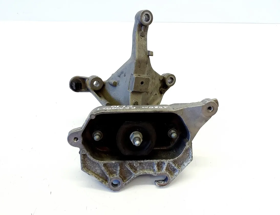 RENAULT Clio 5 generation (2019-2023) Mocowanie skrzyni biegów 112536909R,112533062R 31320832