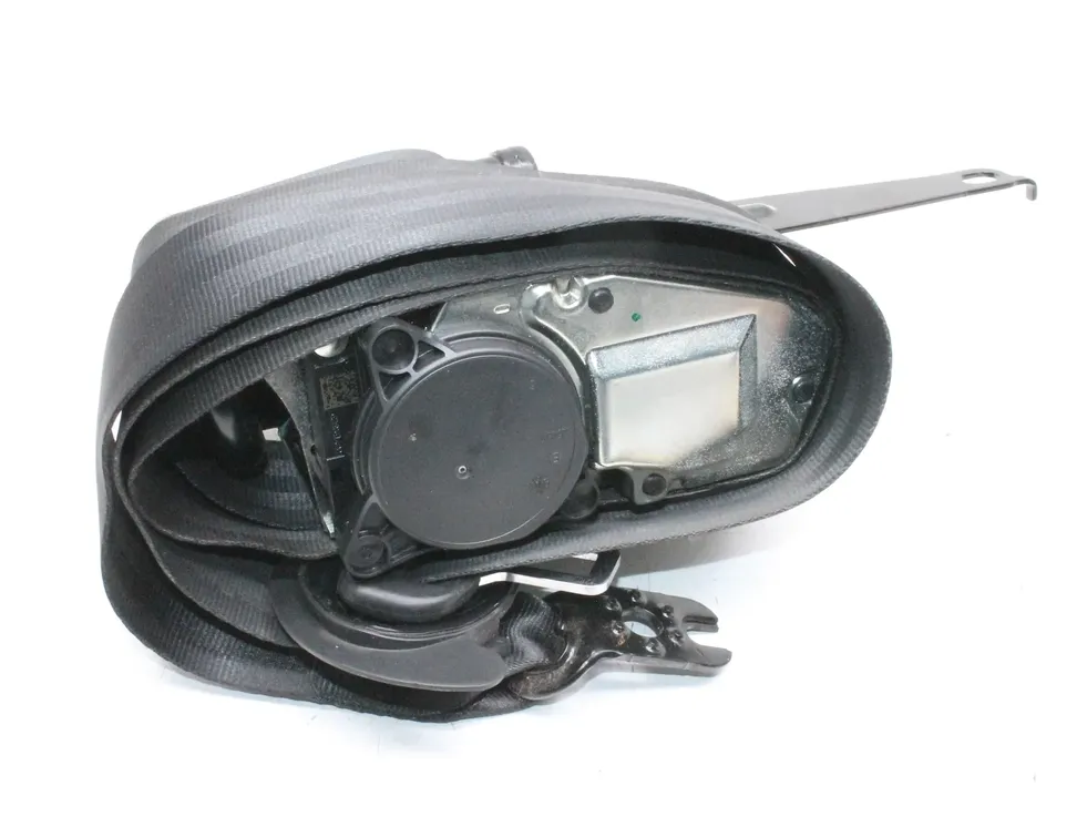 VOLKSWAGEN Passat B8 (2014-2023) Front Right Seatbelt 626346700 35106898