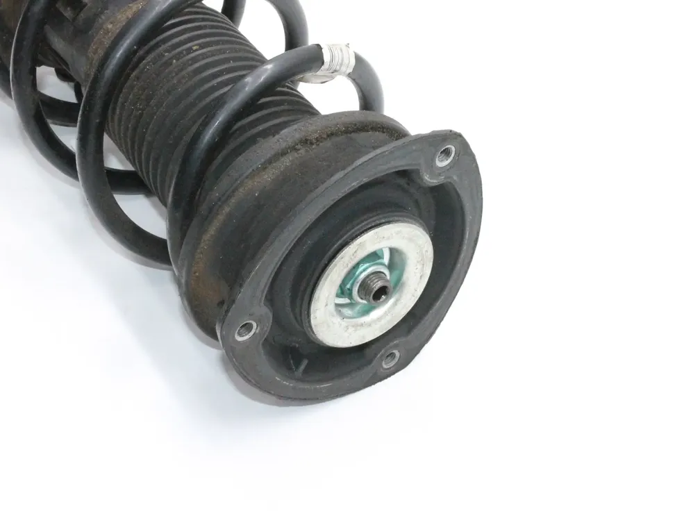 VOLKSWAGEN Passat B8 (2014-2023) Amortyzator przedni prawy 3Q0413031BN 35103060