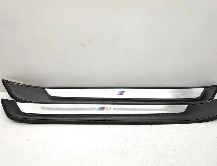 BMW X1 E84 (2009-2015) Front Left Door Panel 2990844,8047745 33637505