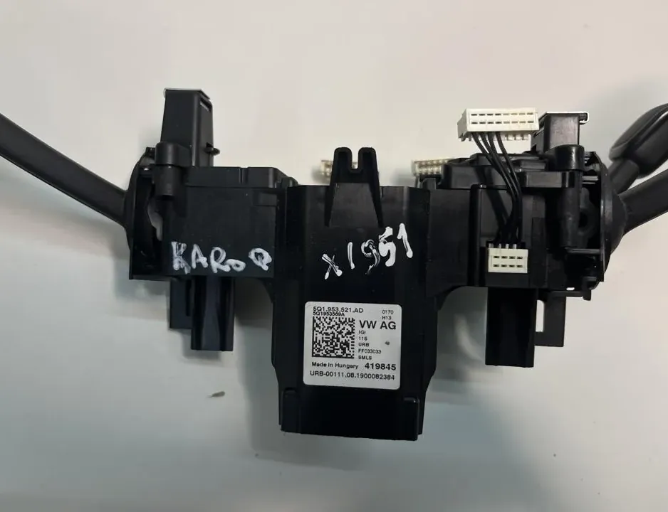 SKODA Karoq 1 generation (2017-2024) Wiper turn signal indicator stalk/ switch 5Q1953521AD 34915635