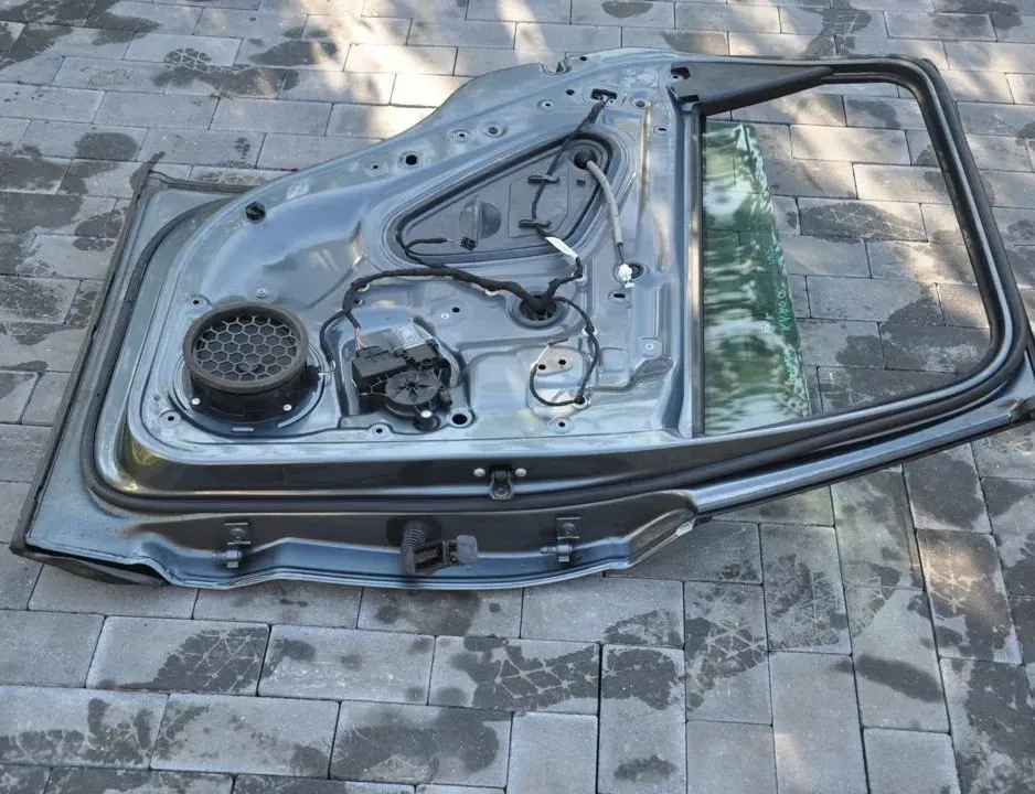 SKODA Karoq 1 generation (2017-2024) Rear Left Door 34829043