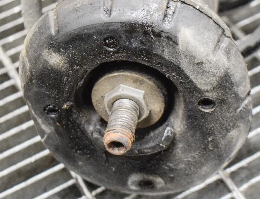 PEUGEOT 208 Peugeot 208 (2012-2015) Amortyzator przedni prawy 9804831280 10603201