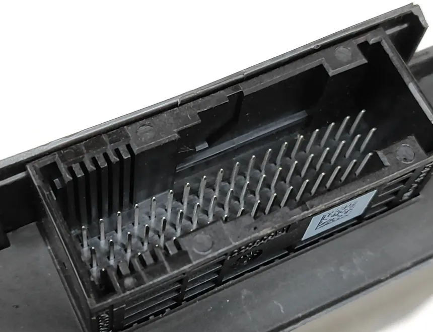 AUDI A4 B9/8W (2015-2024) Gateway Control Unit 4M1907468A,A2C75228204,4M1907468C 24296857