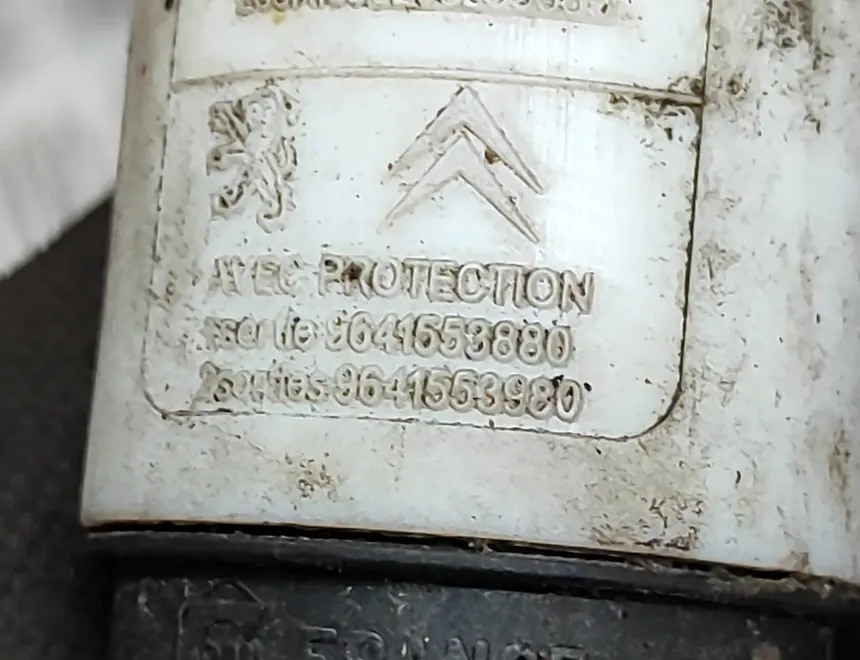 PEUGEOT 307 1 generation (2001-2008) Washer Tank Motor 8200296885,9641553880,9641553980,8200067015 24522291