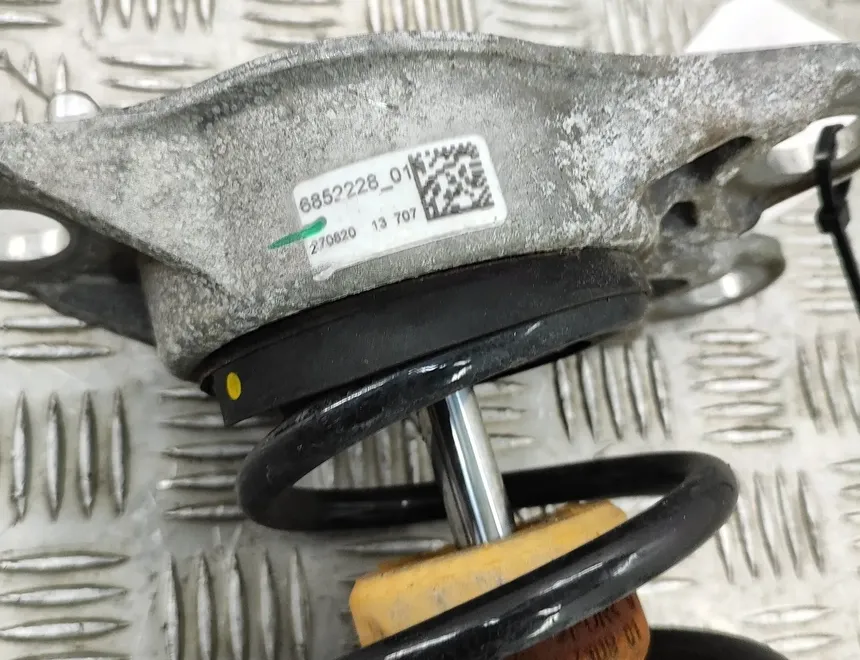 BMW i3 I01 (2013-2024) Rear Right Shock Absorber 6852228,6887655 27983905