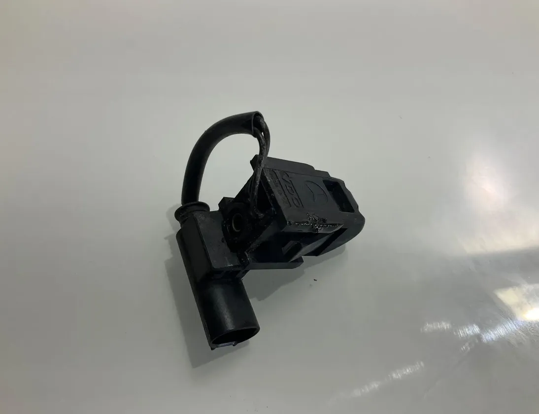 MERCEDES-BENZ E-Class W211/S211 (2002-2009) Dysza do szyby przedniej 28859770