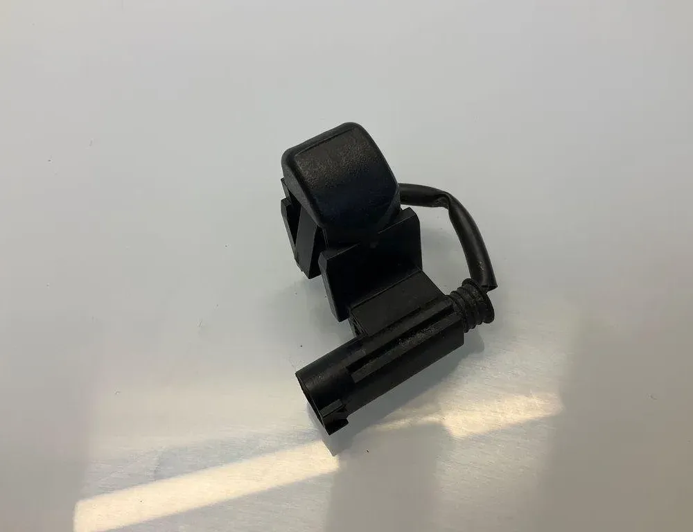 MERCEDES-BENZ E-Class W211/S211 (2002-2009) Dysza do szyby przedniej 30373842