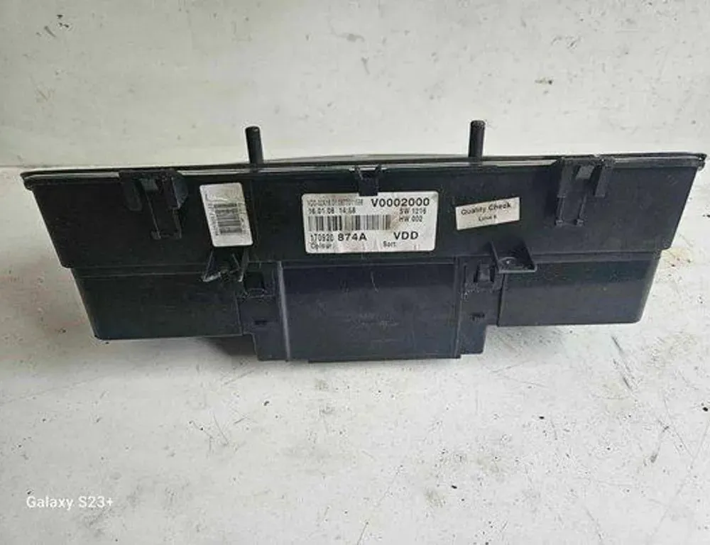 VOLKSWAGEN Touran 1 generation (2003-2015) Speedometer V0002000,1T0920874A 34695170