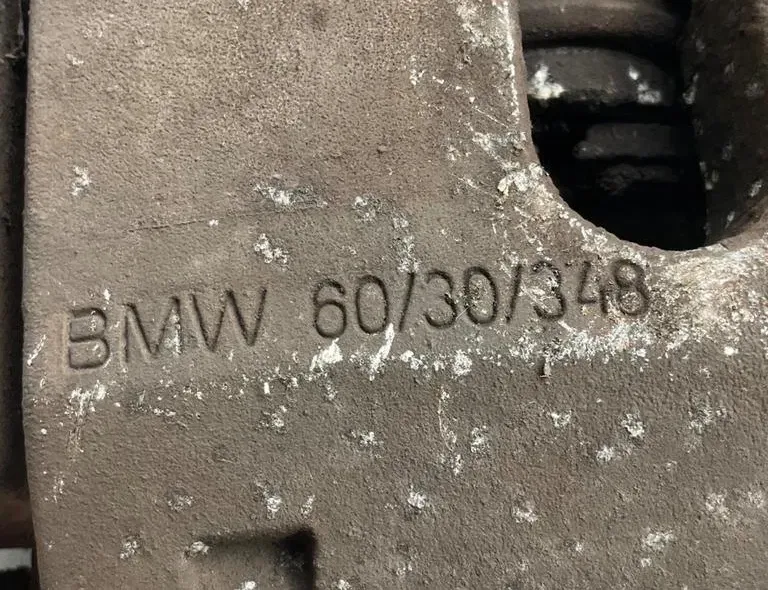BMW 5 Series E60/E61 (2003-2010) Zacisk hamulca przedniego prawego 6030348 30401088