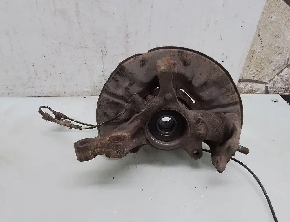 TOYOTA Avensis 2 generation (2002-2009) Piasta przedniego prawego koła 35058321