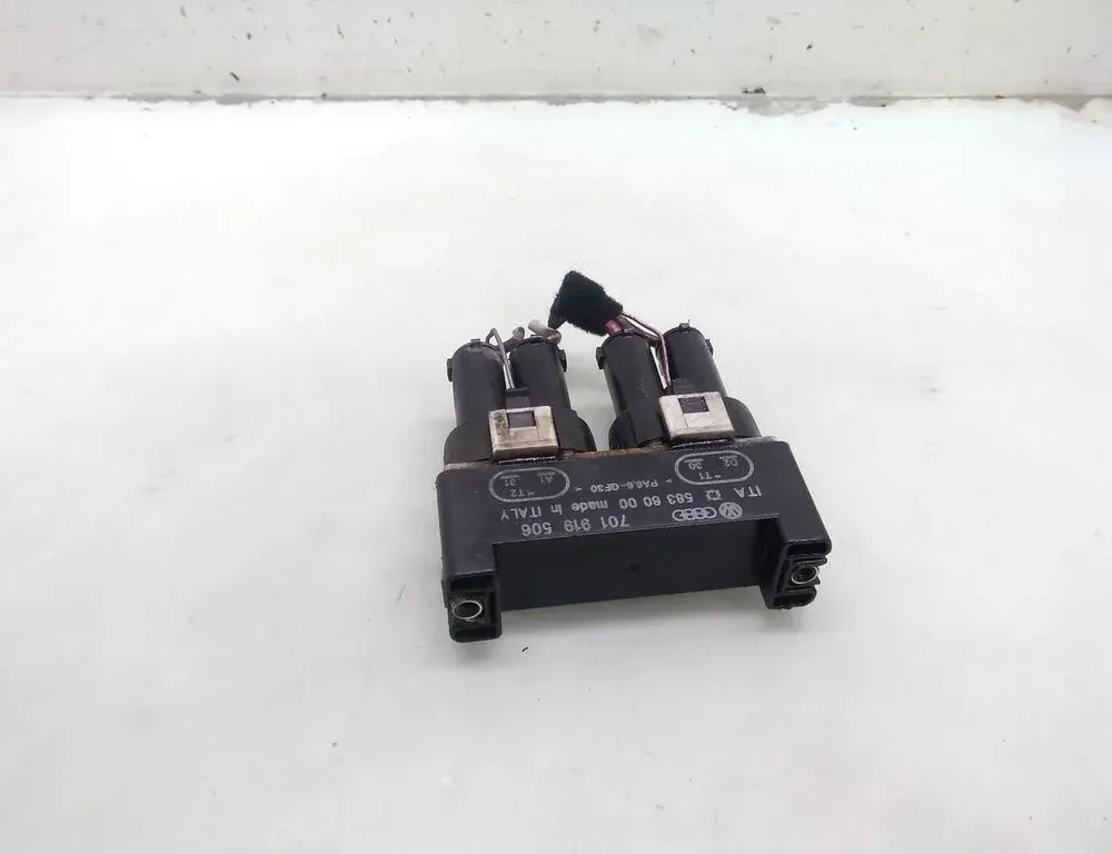 VOLKSWAGEN Sharan 1 generation (1995-2010) Przekaźnik wentylatora płynu chłodzącego 701919506 35062629