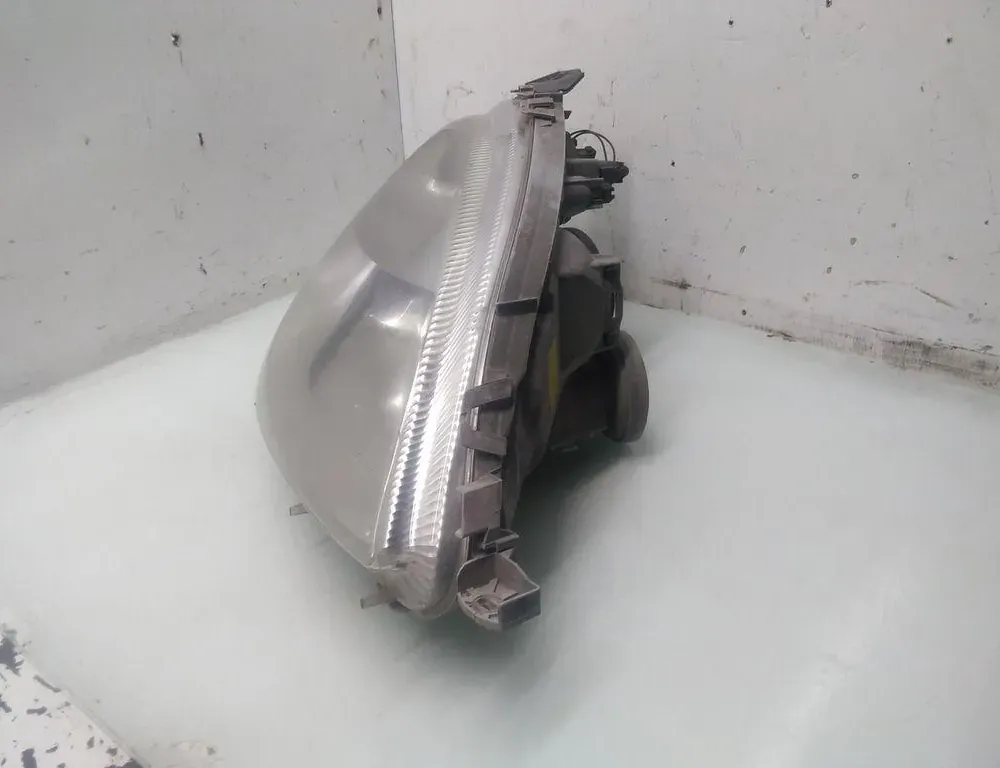 MERCEDES-BENZ A-Class W168 (1997-2004) Front Right Headlight A1688201861 35100107