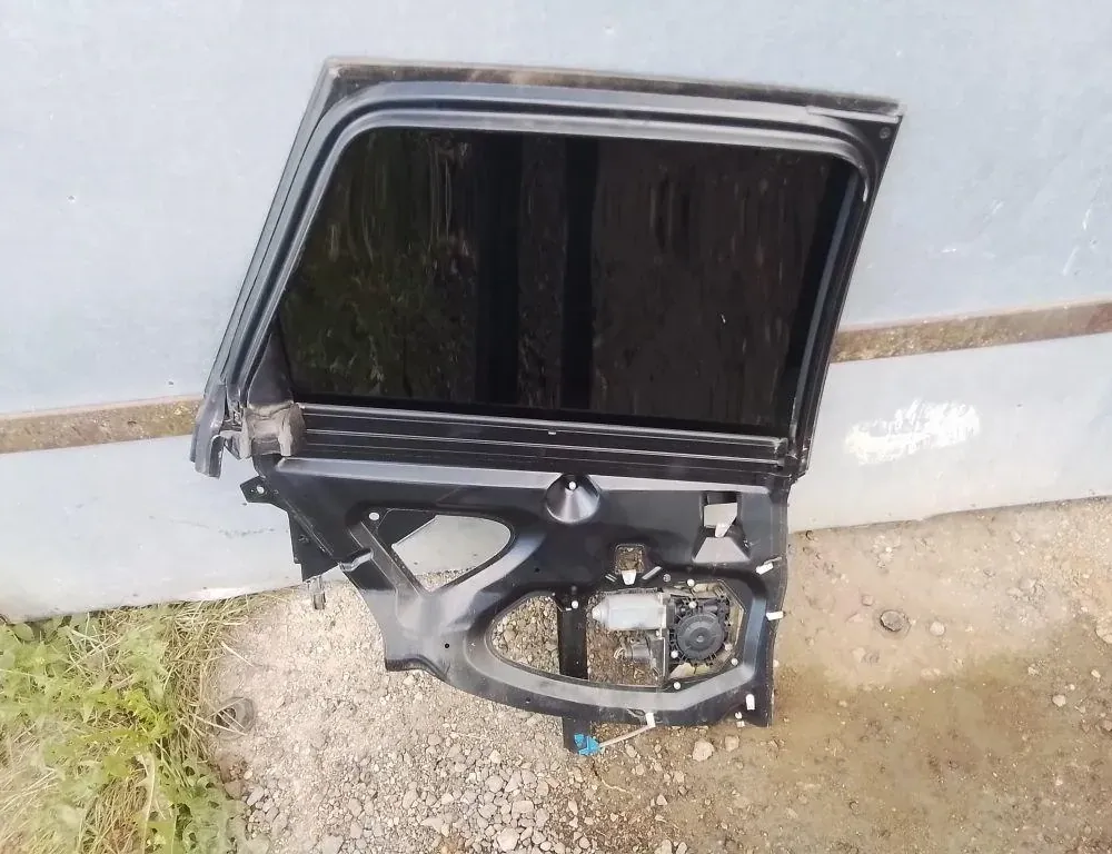 AUDI A3 8L (1996-2003) Rear left door window lifter 35097192