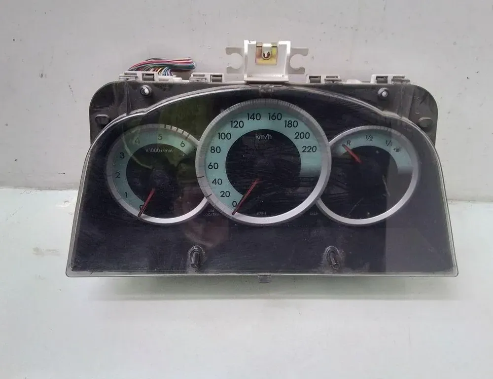 TOYOTA Corolla Verso 1 generation (2001-2009) Speedometer 838000F060 35096122