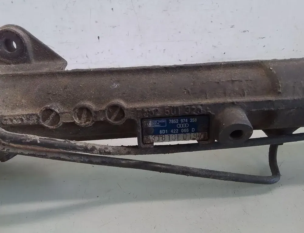AUDI A4 B5/8D (1994-2001) Drążek kierowniczy 8D1422066D 35059681
