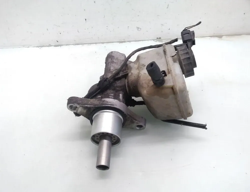 VOLKSWAGEN Touran 1 generation (2003-2015) Brake Cylinder 35100530