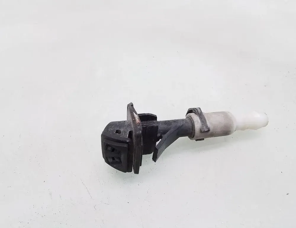 BMW 1 Series E81/E82/E87/E88 (2004-2013) Dysza do szyby przedniej 35054798