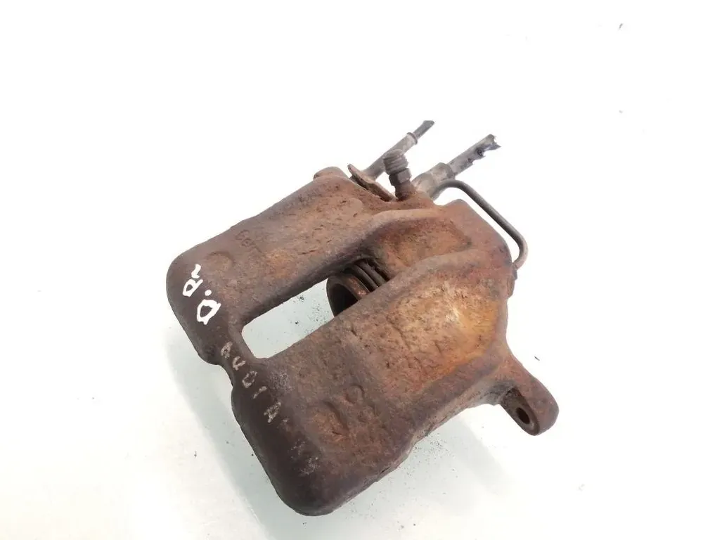 AUDI A4 B5/8D (1994-2001) Zacisk hamulca przedniego prawego 35073073