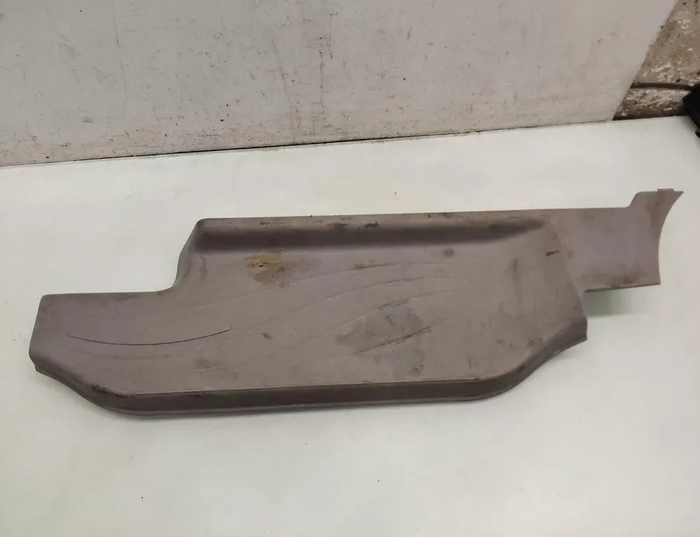 MITSUBISHI Grandis 1 generation (2003-2011) Rear Left Sill Trim MR576167 35099279