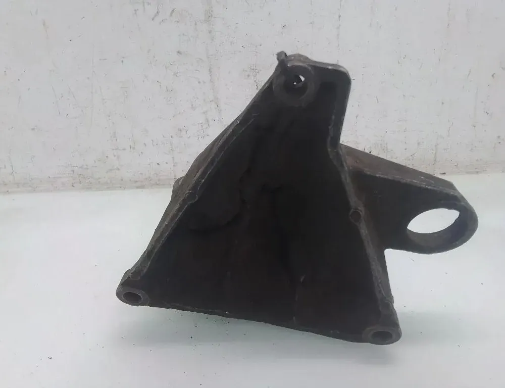 SKODA Superb 1 generation (2001-2008) Gearbox Mount Bracket 8D0399114S 35075653