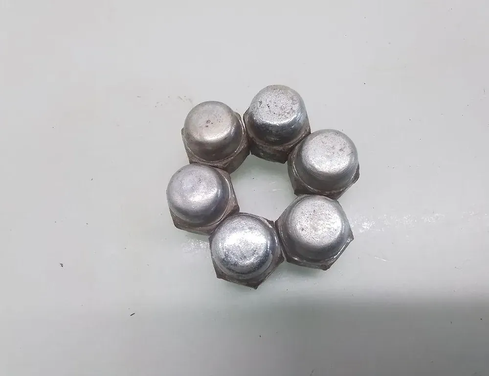 NISSAN Terrano 2 generation (1993-2006) Śruby 35070992