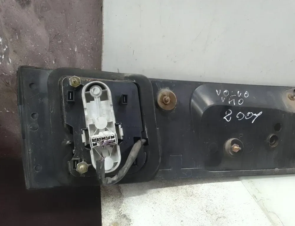 VOLVO V40 1 generation (1996-2004) Oświetlenie tablicy rejestracyjnej 285800 35092607