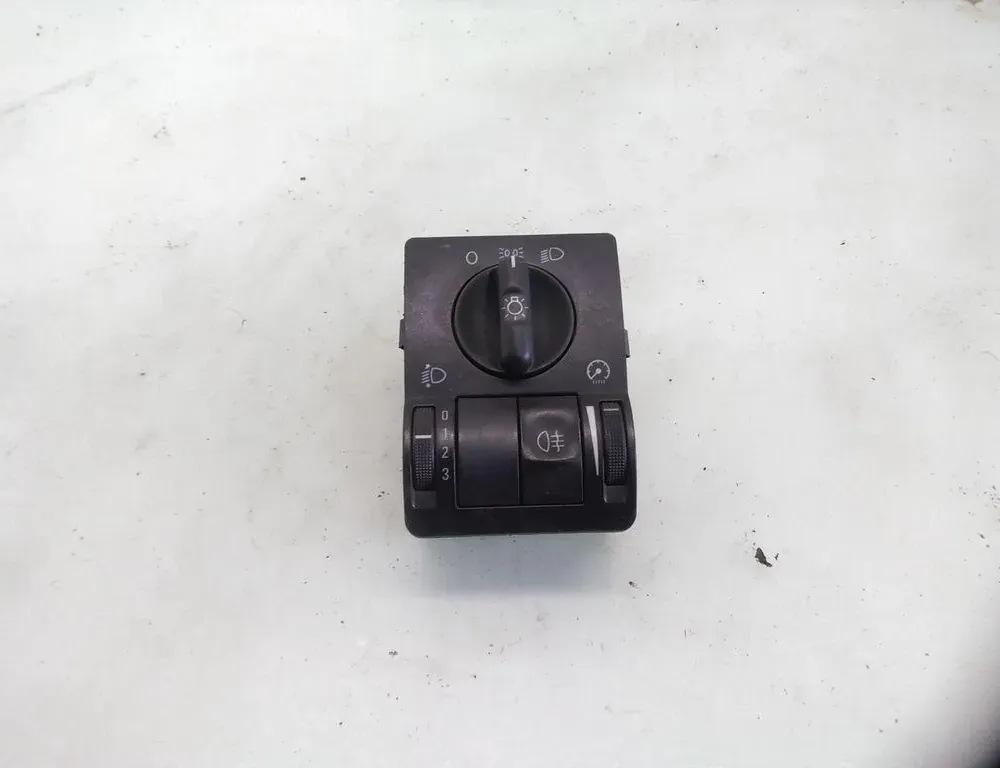 OPEL Corsa C (2000-2006) Jednostka sterująca włącznikiem reflektorów 9116613 35076727