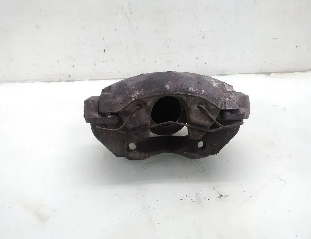 FORD C-Max 1 generation (2003-2010) Zacisk hamulca przedniego prawego 35075461