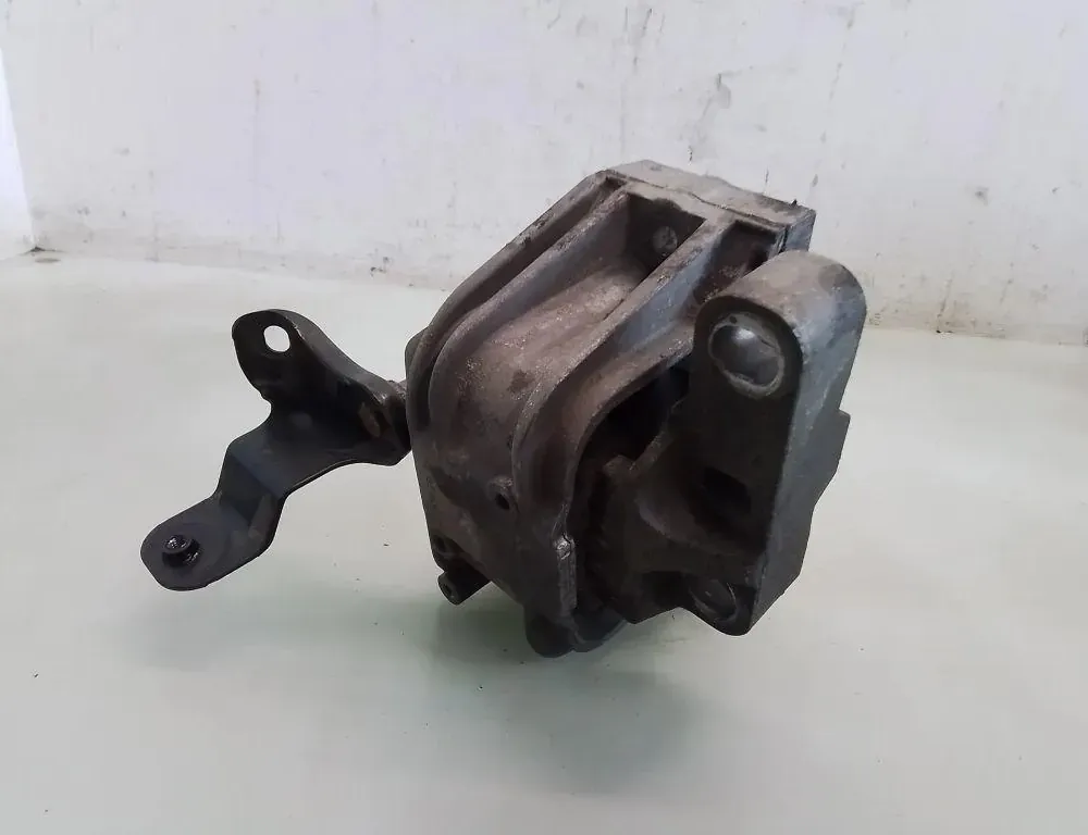 VOLKSWAGEN Passat B6 (2005-2010) Front engine mount 35064499